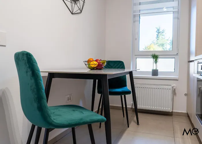 17bv Old Apartment *